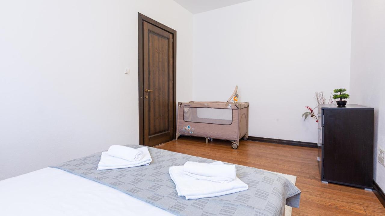Superb Historical Center Brasov Apartment Exterior photo