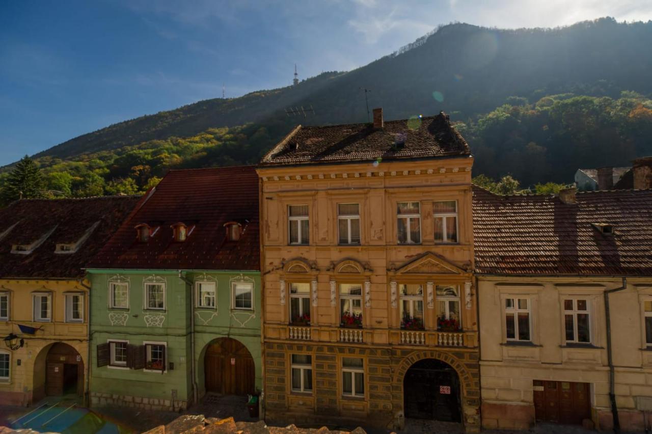 Superb Historical Center Brasov Apartment Exterior photo